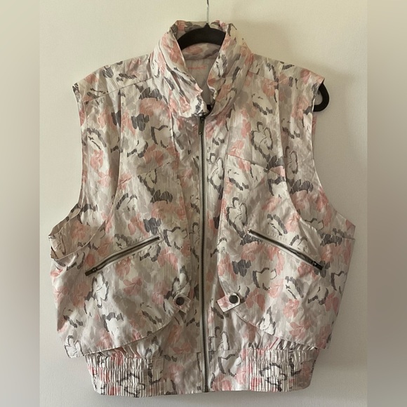 Free People Off The Grid Printed Vest NWOT - Picture 5 of 7